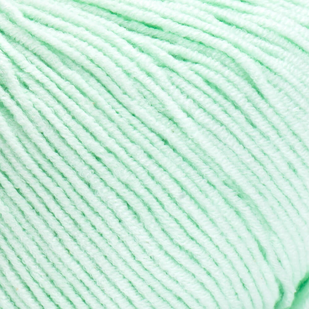 Jeans YarnArt 79 detail